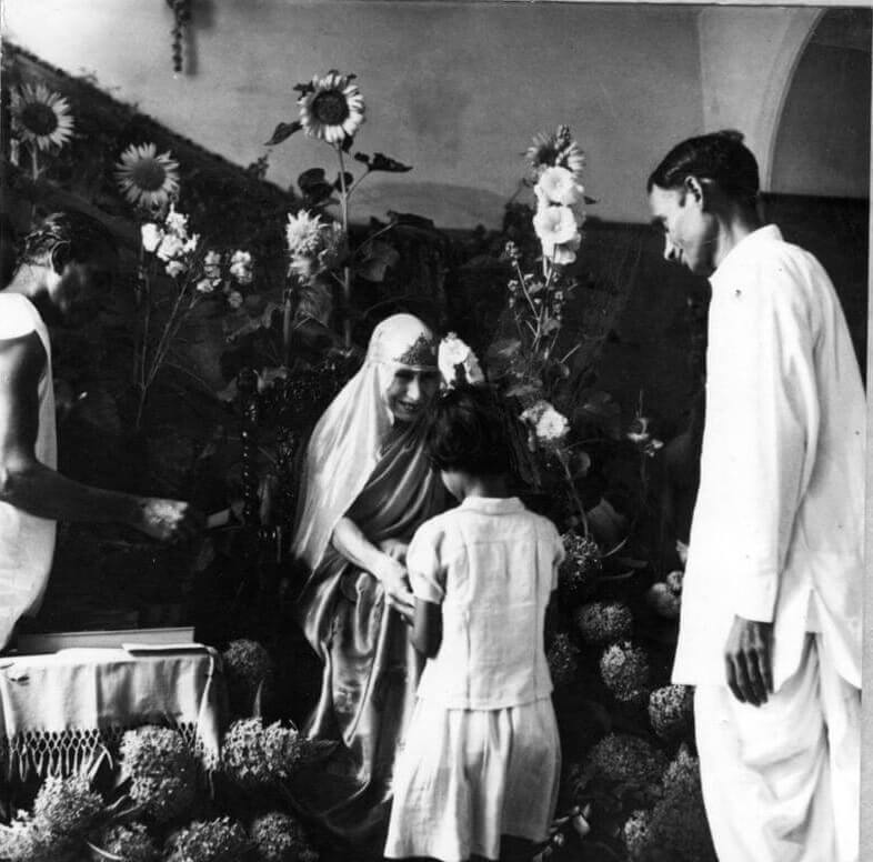 श्रीअरविंद आश्रम की श्री माँ दुर्गा पुजा के दौरान